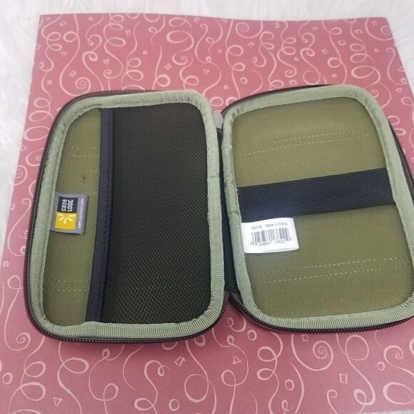 Case Logic Phone Case. BURGANDY AND TAN. - Picture 3 of 8